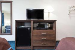 Super 8 by Wyndham Greenfield