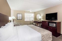 Ramada Plaza by Wyndham Green Bay