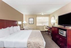 Ramada Plaza by Wyndham Green Bay