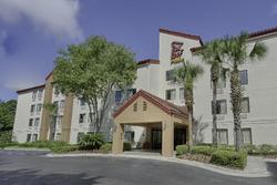Red Roof PLUS+ Gainesville