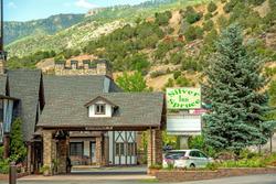 Silver Spruce Motel