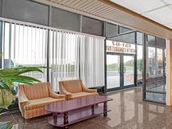 Super 8 by Wyndham Jamaica North Conduit