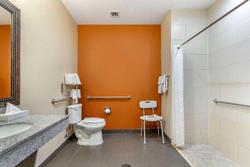 Best Western Plus Longhorn Inn & Suites