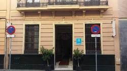 Hotel y Apartamentos Doña Lola