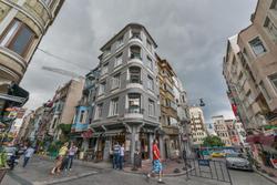 IQ Hotel