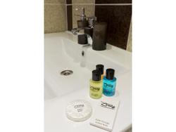 Zendy Suite Hotel