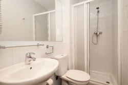 Liceu Apartments by Gaiarooms