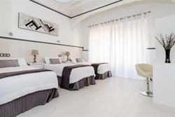 Hostal Gran Via 63 Rooms