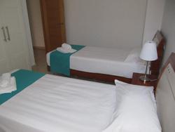 Life Apartments Alameda Colon