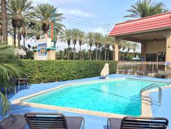 Anaheim Discovery Inn & Suites