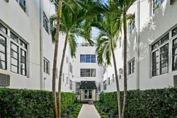 Lincoln Arms Suites