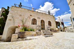 Elika Cave Suites & Spa