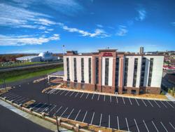 Hampton Inn & Suites Springfield/Downtown