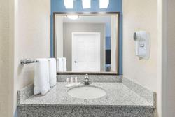 Baymont by Wyndham Erie