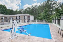 Days Inn by Wyndham Newton MS/I-20
