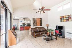 Days Inn San An Splashtown/ATT