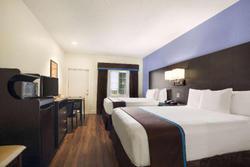 Days Inn &Suites by Wyndham Galveston West/Seawall