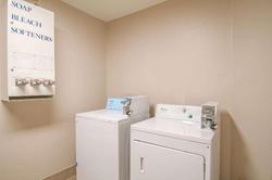 Days Inn Suites by Wyndham San Antonio N/Stone Oak
