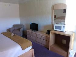 Knights Inn Page