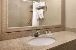 Ramada by Wyndham Newark - Wilmington