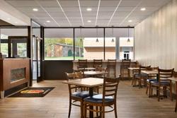 Super 8 by Wyndham Liverpool/Syracuse North Arpt