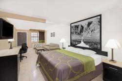 Super 8 by Wyndham McAllen/Downtown