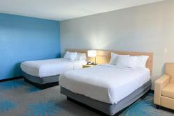 Days Inn & Suites by Wyndham Santa Rosa