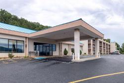 Howard Johnson byWyndham Salem Hotel&Conference Ct