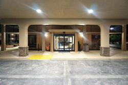 Howard Johnson by Wyndham Greensboro Near Coliseum