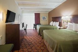 Howard Johnson Hotel by Wyndham Toms River