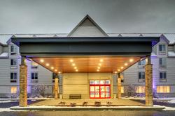 Holiday Inn Express and Suites Lincoln East - Whit