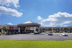 Clarion Inn & Suites Russellville I-40