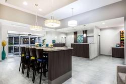Hawthorn Suites By Wyndham Midland