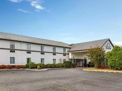 Days Inn by Wyndham Lincoln