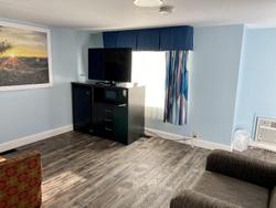 Days Inn by Wyndham Lincoln