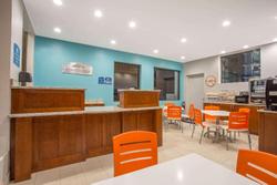 Howard Johnson by Wyndham Virginia At The Beach