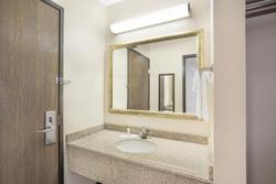 Super 8 by Wyndham Galesburg