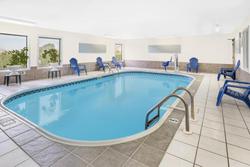 Super 8 by Wyndham Galesburg