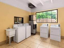 Days Inn by Wyndham Knoxville East