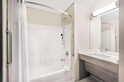 Microtel Inn & Suites By Wyndham Perry