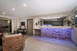 Super 8 by Wyndham Spirit Lake