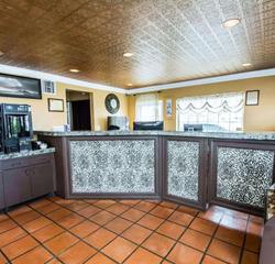 Econo Lodge Cocoa Beach near the Port