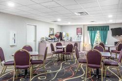Econo Lodge Inn & Suites Marietta