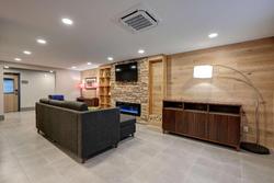 Country Inn & Suites by Radisson Pierre SD