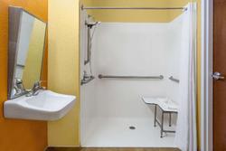 Microtel Inn & Suites By Wyndham Greenville/Unive