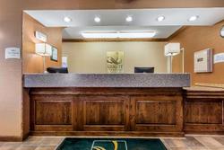 Comfort Inn & Suites Emporia Area