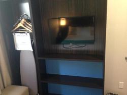 Howard Johnson by Wyndham Brooklyn