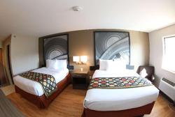 Super 8 by Wyndham Portsmouth