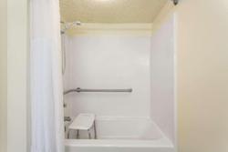 Super 8 by Wyndham Monticello