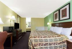 Days Inn by Wyndham Lamont/Monticello